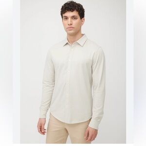 Kit and Ace men’s light gray button up shirt